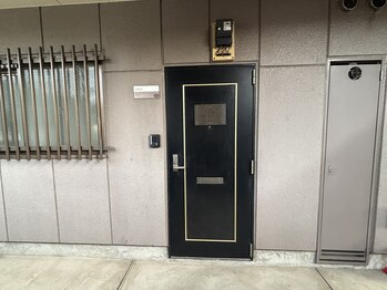 エンズ 香久山店(0's)/  0’s香久山店/入口はこちら