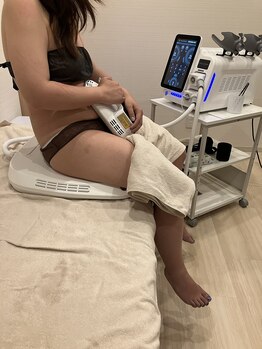 スタートフィットネス プラス エステ/フェムケア施術風景