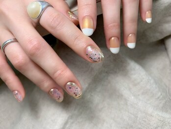 ネイルトム(nail tom.)