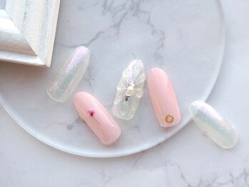 ネイル スパ ココプラス(Nail spa Cocoplus)/シンプルぷっくりフラワーネイル