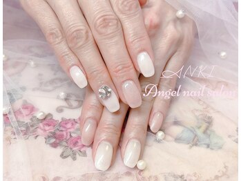 エンジェルネイルサロン(Angel nail salon)/ピンクXホワイトXストーン