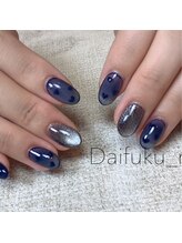 ダイフクネイルズ(Daifuku nails)/可愛いネイビーハートネイル