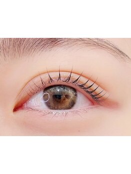 ナチュラル上品な目元にしたい