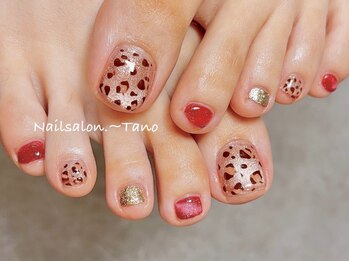 ネイルサロン タノ(Tano)の写真/ブーツ前の“かかと・つま先ケア”で差がつく足元へ。冬色フットで足から綺麗に★