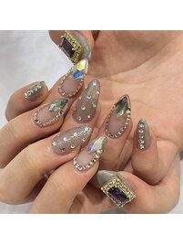 ビジューネイル