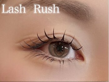 ラッシュラッシュ イオンタウン防府(LashRush)の写真/自然なボリュームなら軽いLEDボリュームラッシュ★束感はフラットラッシュが◎LEDエクステで1.5ヶ月モチ◎