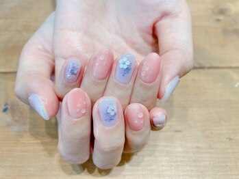 アトリエ ツメ(atelier TsuMe)/水滴アート/乳白色/クリアネイル