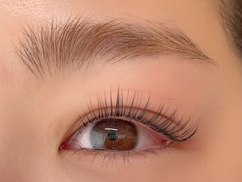 アンバー(Amber)/ラッシュリフト