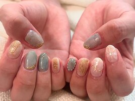 くすみカラーニュアンスネイル