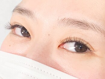 アトリエ プレゼンツ 相武台店(atelier Present's)の写真/施術歴10年以上のスタッフ対応◎大人女性の“ちょうどいい”を叶える、洗練された目元へ★