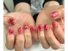 アルブル(ARBRE)の雰囲気（白を基調としたアットホームな雰囲気で是非おくつろぎください♪）