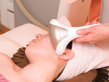 ルアノーヴァ/光フェイシャルで明るいお肌に！