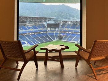スプリングツリースパ スタジアムシティホテル長崎店(Spring Tree Spa)の写真/【世界でも希少なスタジアムビューが自慢の空間で贅沢時間】日々頑張る自分へ優雅で特別なひと時を♪