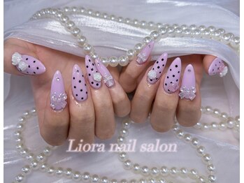 リオラネイル(Liora Nail)/長さ出しシンプルデザイン