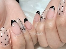 アミュレット(Amulet)/大人ガーリー・フレンチガーリー