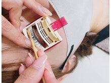 《まつげパーマ施術》工程ごとに毎回お声掛けし施術を受けて頂きます♪