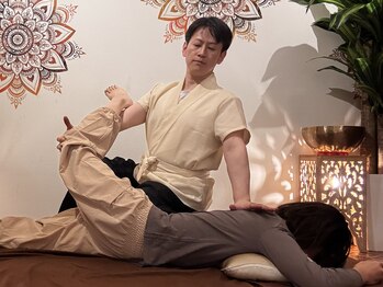 リリース東京/タイ古式の心地よいストレッチ