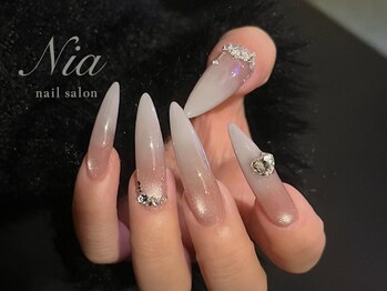 ニア ネイルサロン 大阪駅前第2ビル(Nia)/マグネット×白グラデーション