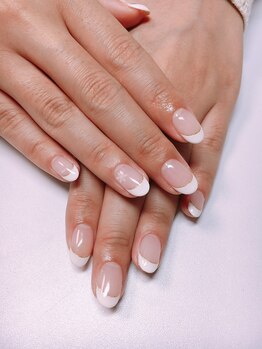 まつげ ネイルサロンアンドスクール ラヴァンヤ 久喜店(Lavanya)/白フレンチネイル