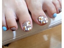 アミュリー ネイル アトリエ(Amury nail atelier)/フラワー 北欧 大人 トレンド