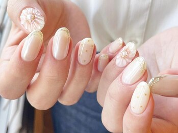 アイネイルズ 梅田店(I nails)/ぷっくりフラワーネイル