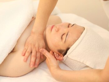 メナードフェイシャルサロン 山幹南武庫/6、フェイシャル&デコルテケア