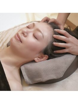 リル 和歌山市店(lilou)の写真/極上の癒し体験！ヘッドスパ×デコルテマッサージで施術後は驚くほどスッキリ軽やかに♪
