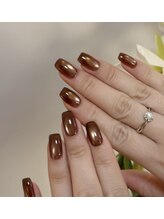 モモネイル(Momo Nail)/秋冬大人気のマグネットネイル！