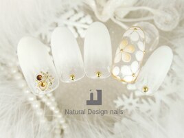 プレミアムネイル３３￥8640