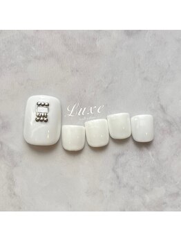 ネイルサロンリュクス (nailsalon Luxe)/シェラック モードなスタッズ