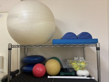 くまはら接骨院 所沢院/トレーニング器具
