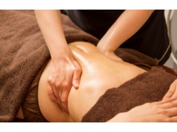 モアキュット(moreQttO)