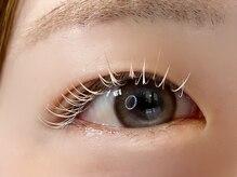 バンブルビー(BUMBLEBee)の雰囲気（明るい髪色に合わせて＊誰ともかぶらないまつげで視線を独り占め）