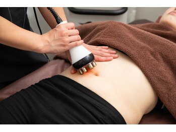 はぴねす整骨院の写真/≪専用駐車場有り≫口コミ高評価☆整体×エステで本格的なボディメイク♪憧れの美BODYをGET☆