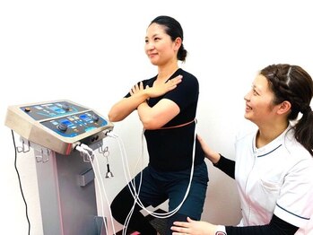 よつば鍼灸整骨院 神辺院の写真/【EMSコース有★手軽にサイズダウン&キレイなスタイルへ】運動や食事制限が苦手な方にもぴったり♪