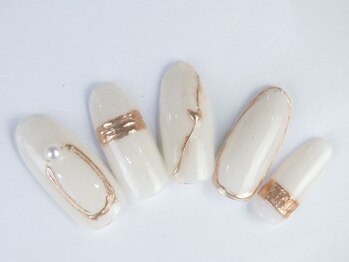 ファンネイル 三宮センター街店(Fun nail)の写真/【オフ込み定額★】高技術&スピーディーが自慢♪シンプル系から華やか系まで豊富なデザインを多数ご用意！