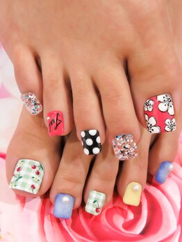 カラーズ 浜松店(colors)/ビビット×パステルカラーネイル