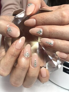 アイリッシュネイル 久屋大通店(Irish Nail)/ベージュ×ストーン