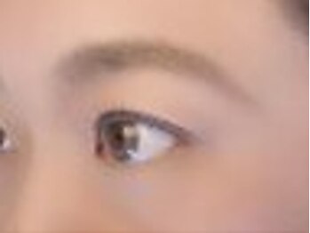 ロンズネイル(Ron's nail)の写真/トレンドを取り入れてオシャレに!!忙しい朝のメイクも楽チン◎眉毛の形にお悩みの方必見です♪