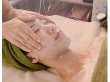 ティアラ(TIARA)/フェイシャルデコルテマッサージ