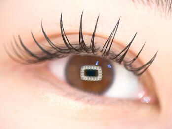 リュクス 片倉店(Luxe)の写真/湿気や汗にも強く持続性UP◎《LEDエクステ》目元に優しく綺麗な仕上がりが長く続く♪ボリュームUPも可能！