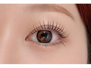 [マツエク/LED/まつ毛パーマ/アイブロウ/眉毛]　EURO eyelash salon 大倉山店の写真/完全個室で叶える、大人の理想の目元[まつ毛パーマ/マツエク/LED/アンドヘルシー/バインドロック]