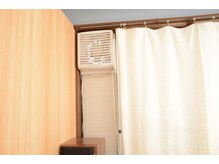 マッサージ カエデ(KAEDE)/カウンター横の換気扇壱号機