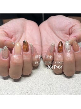 ジェルメ(germer)/べっこうネイルをアクセントに！