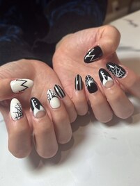 ウェンズデーネイル