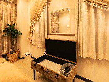 シープラス(c+ plus)/