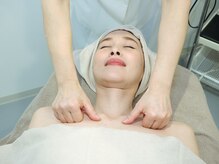 エルブラン(Aile-blanc)/毛穴/小顔/肩こり/フェイシャル 