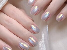 シンプル可愛いミラーネイル