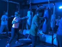 ヘラクライズフィットネス(HERCULIZE FITNESS)/暗闇フィットネス