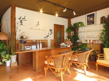 ブレスの森 本店/緑と自然に包まれた空間